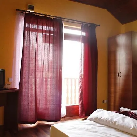 Chalet Veche Trei Brazi